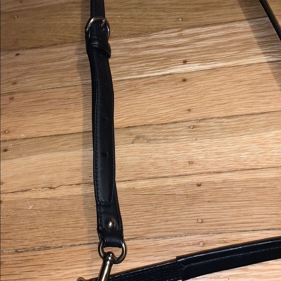 This is a GREAT BAG!!! Best COACH CROSSBODY BAG. Great CONDITION and GREAT PRICE - Picture 7 of 12